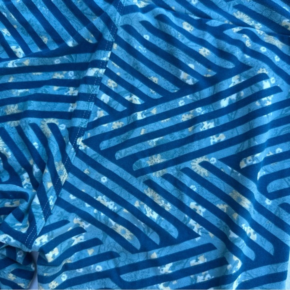 NWOT LuLaRoe OS One Size Teal and Cream Patterned Leggings - Picture 4 of 4